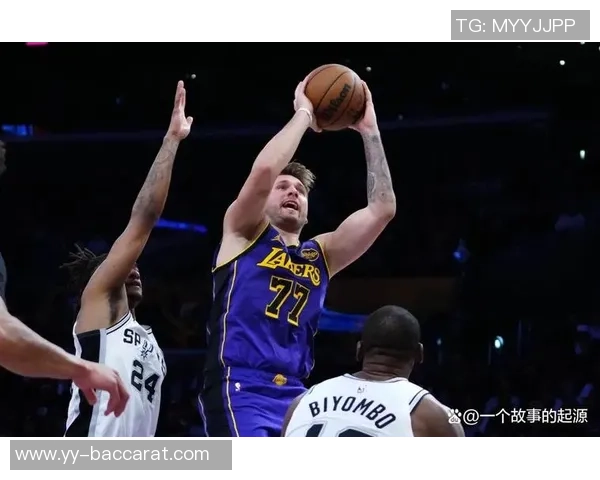 湖媒称里夫斯效率超东契奇引发热议球迷纷纷点赞