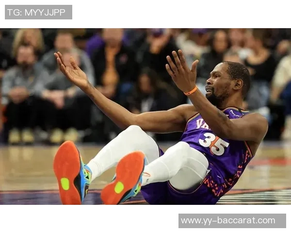 KD与球迷互动引发热议能否再进总决赛成焦点话题