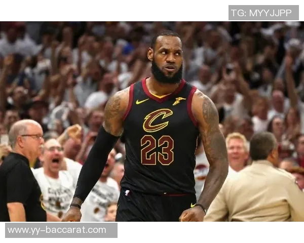 米切尔赞鲍尔赛场思维与詹姆斯相似强调球队所需的关键特质 米切尔赞鲍尔赛场思维与詹姆斯相似强调球队所需的关键特质